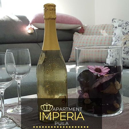 Apartment Imperia *** プーラ エクステリア 写真